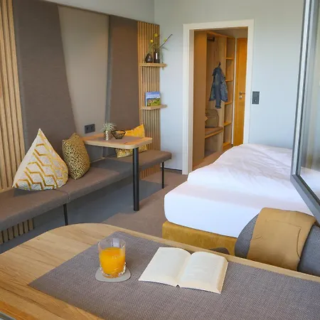 Haus Rebland Urlaubsglueck-hotel Отель