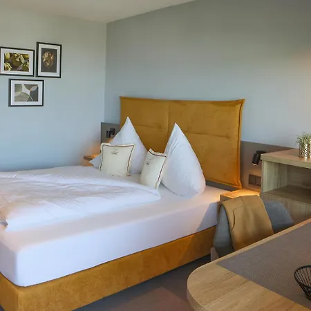 Haus Rebland Urlaubsglueck-hotel 4* 바덴바덴