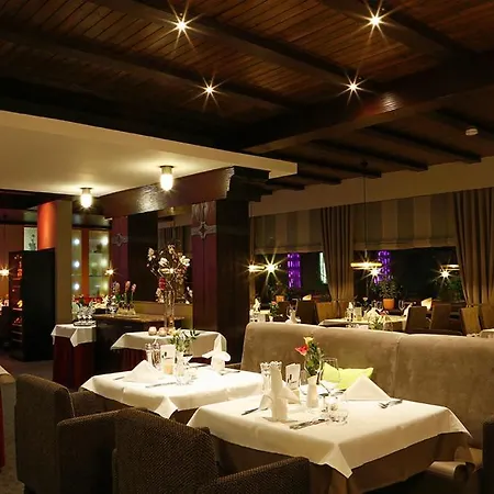 Отель Haus Rebland Urlaubsglueck-hotel Баден-Баден